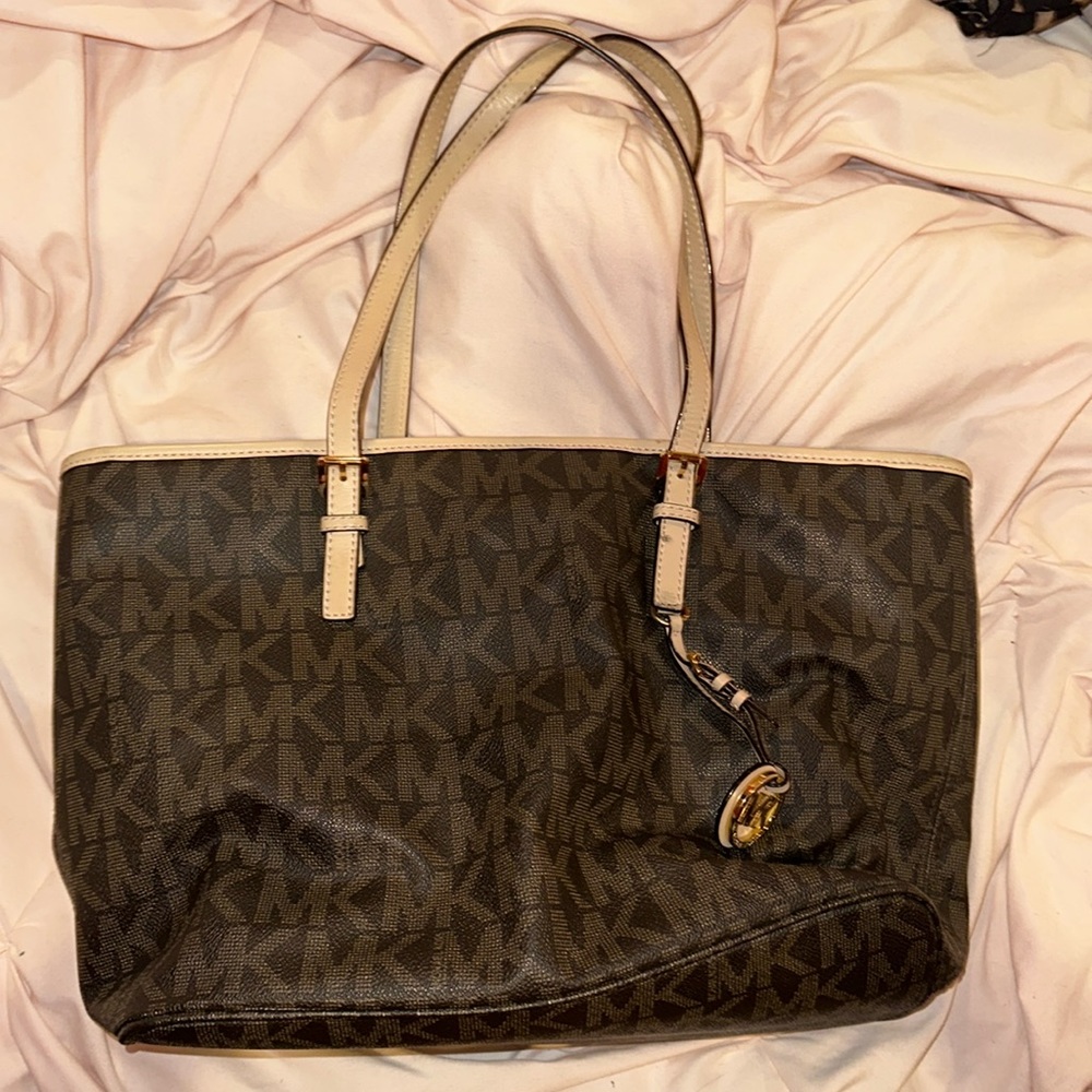 Michael kors tote